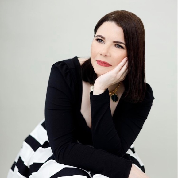 Meet your Posher, Maria - Picture 1 of 1